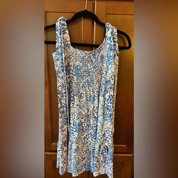 Lilly Pulitzer Kailua Smocked Dress in Calla Lilly Pink M - Picture 3 of 6